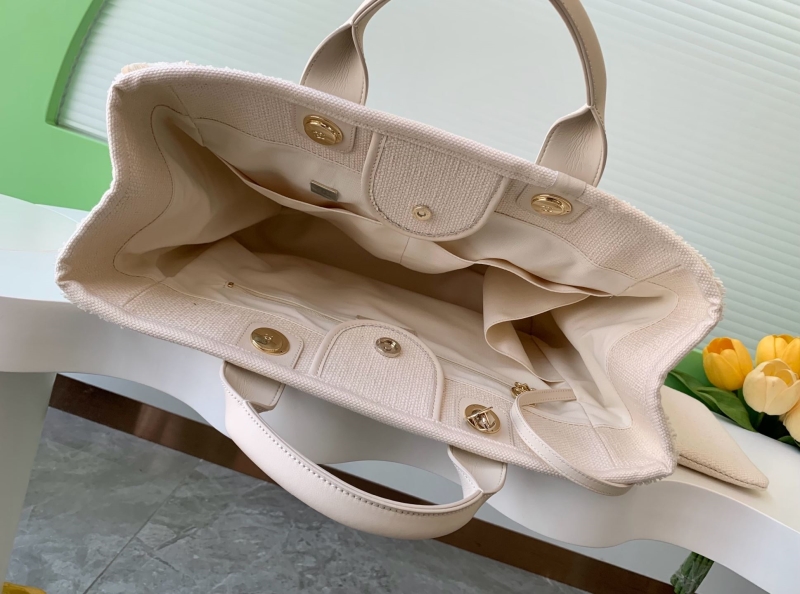 Ch**el shopping bags